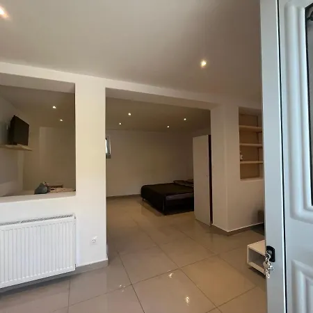 White And Grey Tinos Apartment